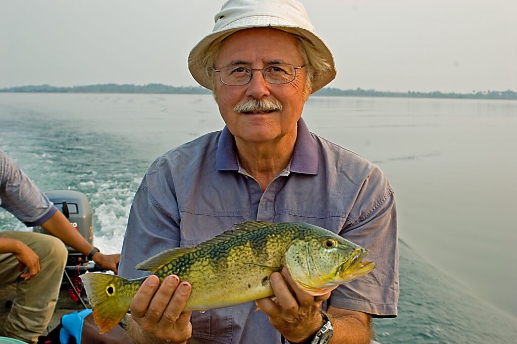 Speaker Wolfgang Staeck will offer educational presentations on both South American and East African Cichlids at the Aquatic Experience - Chicago 2016.