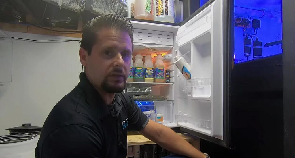 Giovany Cardo gives viewers a look inside the liquid feed refrigerator. A series of Neptune Systems DOS pumps continuously supply Reef Nutrition planktonic feeds to maintain the aquariums massive population of corals.